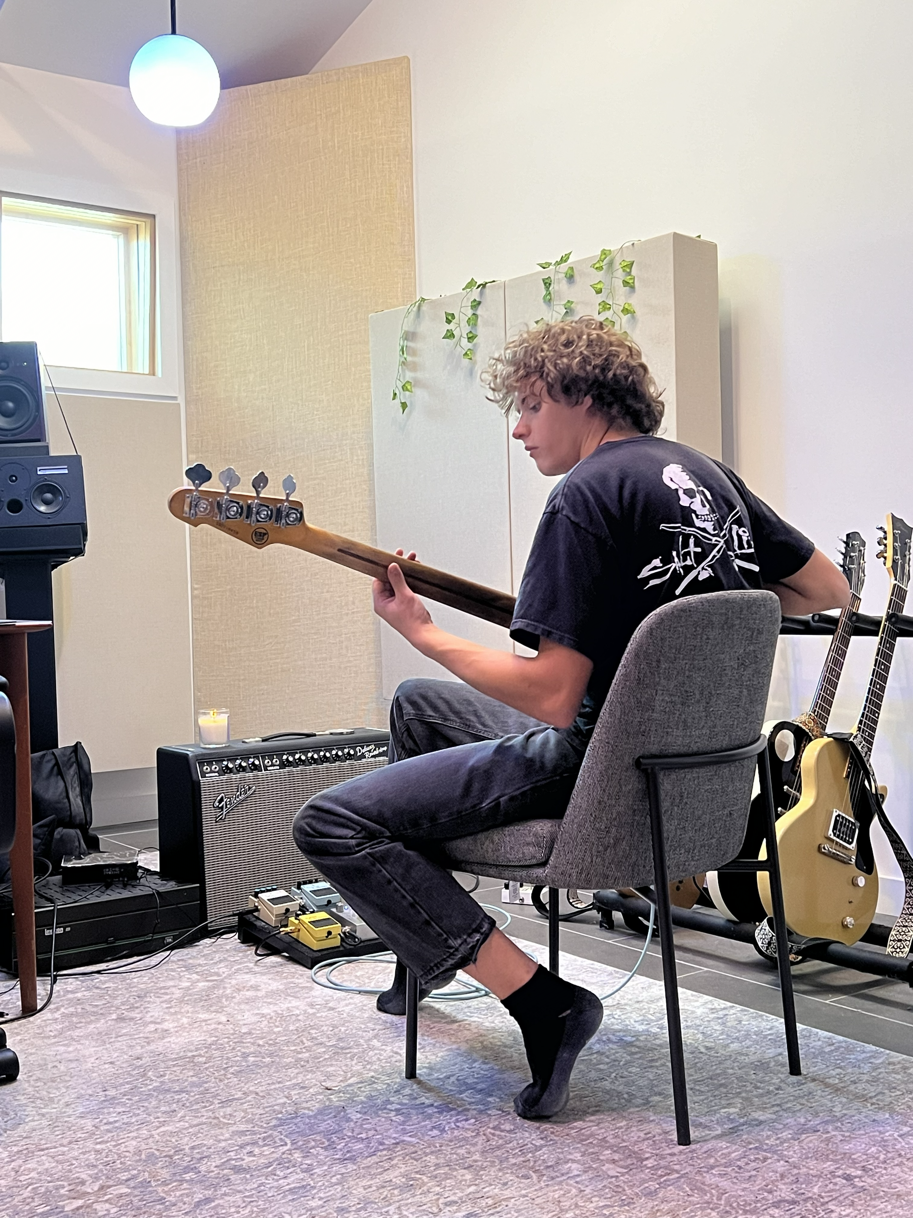 Bass studio